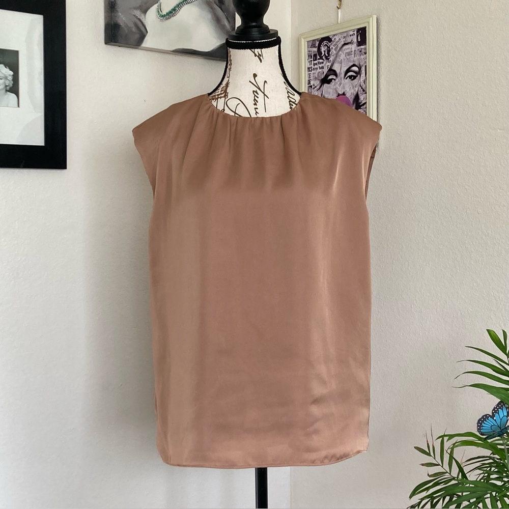 NWT H&M Champagne top with light shoulder pads